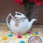 قوری چینی تقدیس گل برجسته