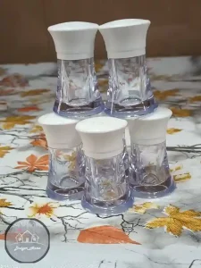 نمکپاش دلسا با جعبه مثلثی