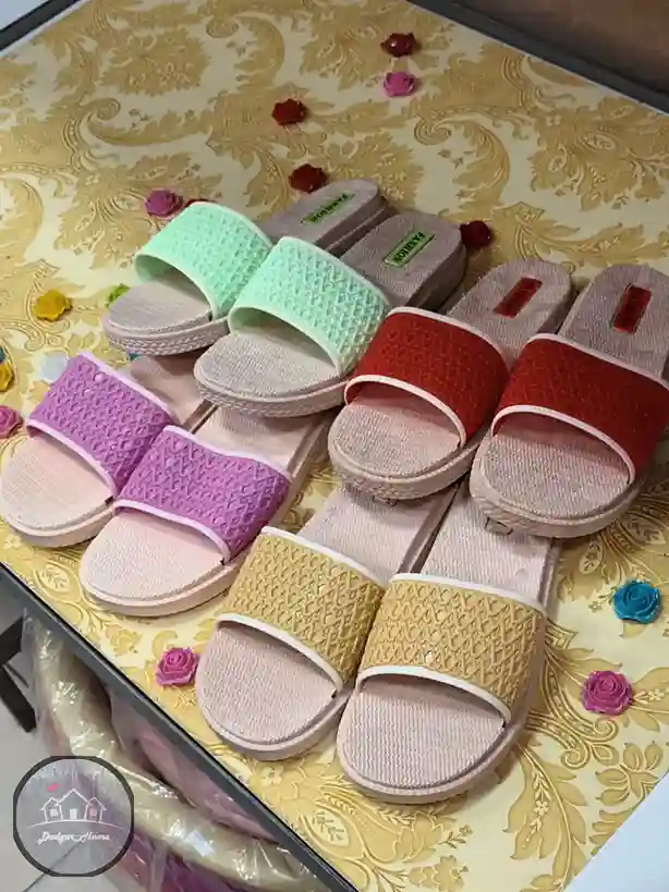 دمپایی زنانه آوش مدل موج