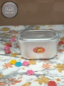 ناهار بری روحی چهارگوش کوچک
