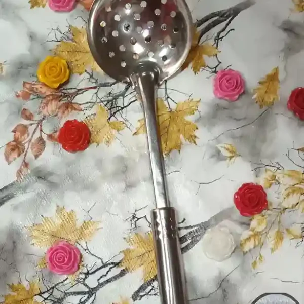 ملاقه سوراخ دار استیل